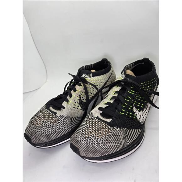 Nike Flyknit Racer Shoes Men\'s 5 Black White Volt Running Athletic Gym Sneakers